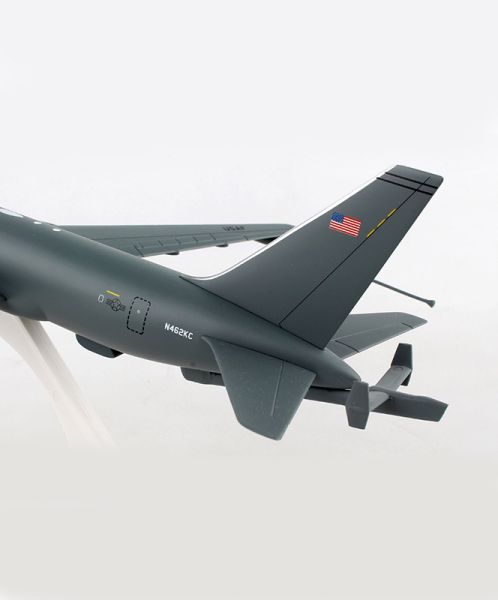 Boeing USAF KC-46A Tanker Skymarks 1:200 Model