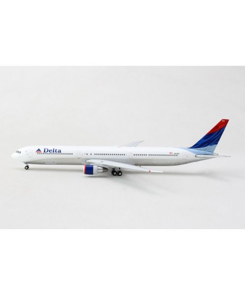 Delta Airlines Boeing 767-300 Gemini Jets 1:400 Model