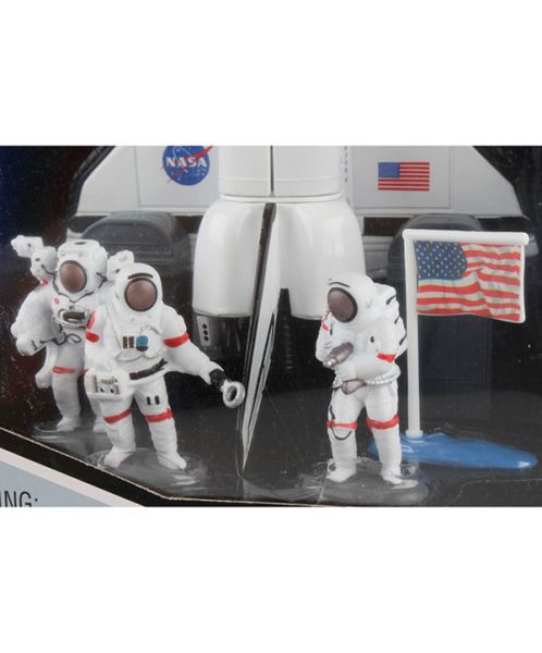 Space Shuttle Full Stack with Astronauts