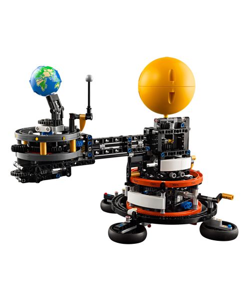 LEGO® Planet Earth and Moon in Orbit 42179