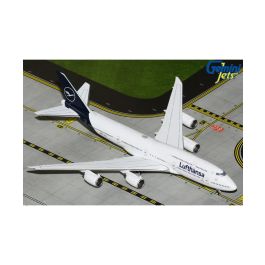 MODL225472_1wUGZGLtsH8BhuJq.jpg